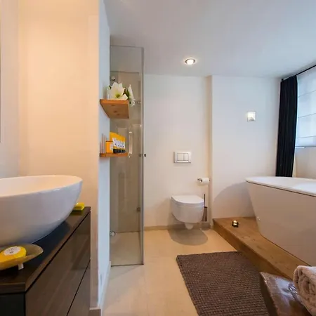 Rustic In Apartment *