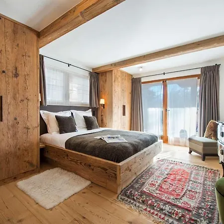 Rustic In *
