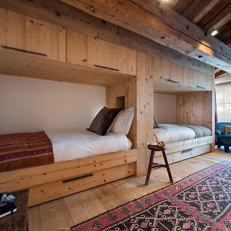 Rustic In *